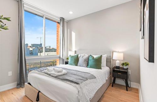 Northern Liberties Apartment | 10 mins to CenterCity, With Queen Bed, Views from RT!