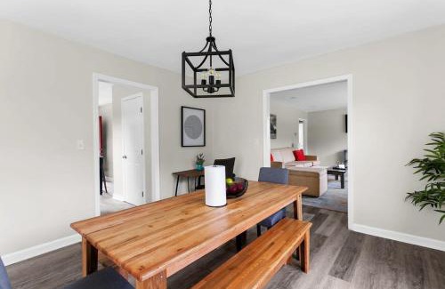 Birmingham House | 10 Mins to Downtown Modern in Magic City- Unit A