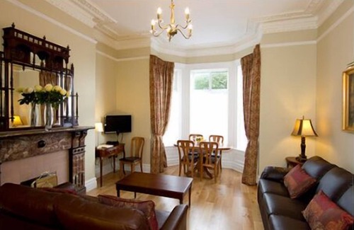 Dublin Apartment | 10 minute walk to Dublin Zoo and Phoenix Park
