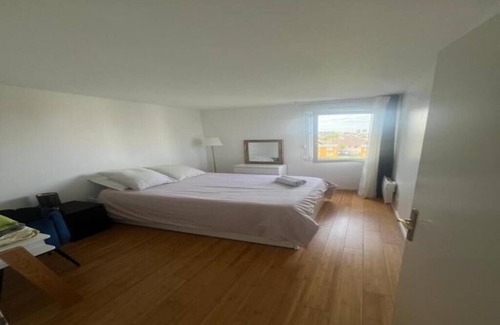 Bobigny Apartment | ✨ 10 minutes from Paris - Lovely Apartment & Spacious ✨