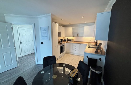 Whitstable Apartment | 10 minutes from Whitstable beach. Modern 2 bedroom apartment.