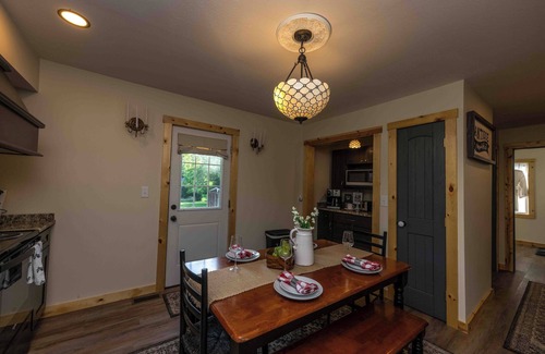Stanton Other | 10 Minutes to Red River Gorge & Natural Bridge State Park! Cozy Farmhouse