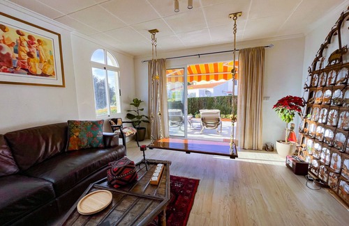 San Fulgencio Bed & Breakfast | 10 minutes to the beach! Double room with garden view in quiet B&B Costa Blanca