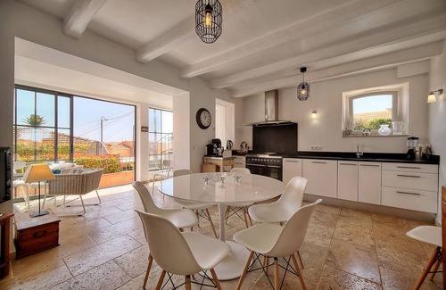 Vallauris Villa | 10 mn from Cannes, charming villa with swimming-pool, enjoying views of sea