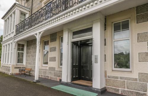 Newtonmore Apartment | 10 Monarch Country Apartments