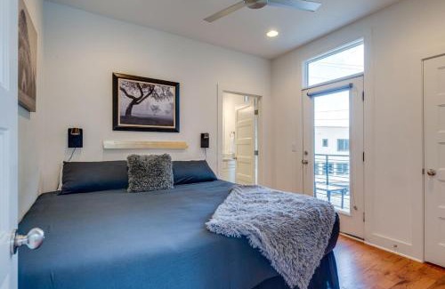 Katie Hill Neighborhood House | 10 Percent OFF New Home Downtown Sleeps 8