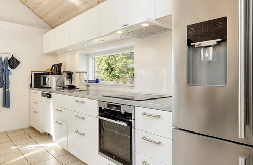 Bøtø By House | 10 person holiday home in Væggerløse-By Traum