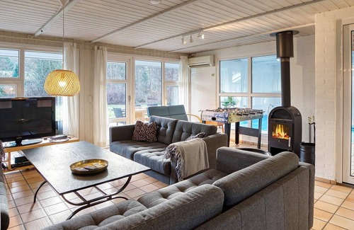 Udsholt Sand House | 10 person holiday home in Græsted