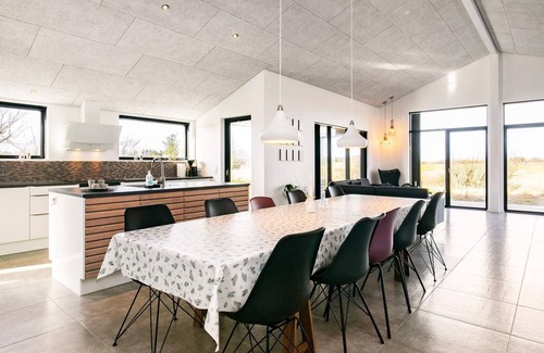 Nr. Lyngby House | 10 person holiday home in Løkken