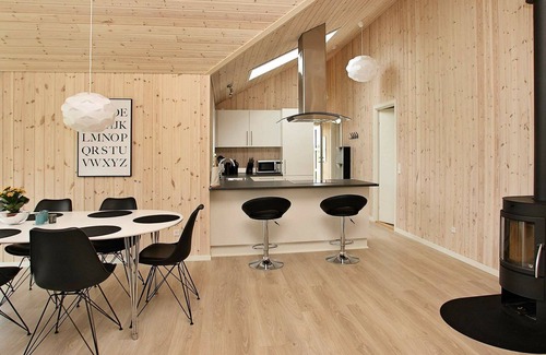 Nørre Lyngby House | 10 person holiday home in Løkken-By Traum