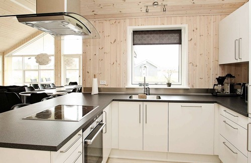 Nørre Lyngby House | 10 person holiday home in Løkken-By Traum