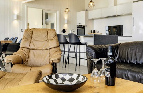 Nr. Lyngby House | 10 person holiday home in Løkken
