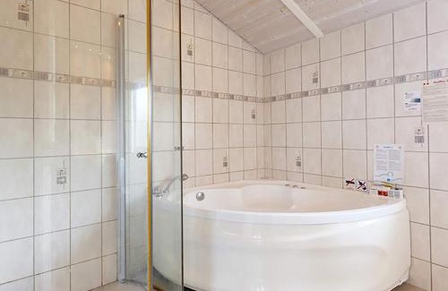Spodsbjerg House | 10 person holiday home in Rudkøbing-By Traum