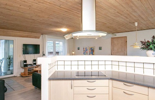 Øby House | 10 person holiday home in Ulfborg