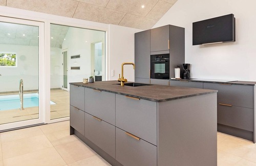 Bratten Strand House | 10 person holiday home in Jerup-By Traum