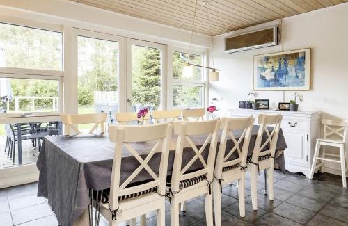 Bøtø By House | 10 person holiday home in Væggerløse
