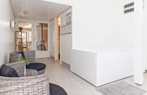 Bøtø By House | 10 person holiday home in Væggerløse-By Traum