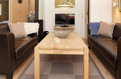 Bratten Strand House | 10 person holiday home in Jerup