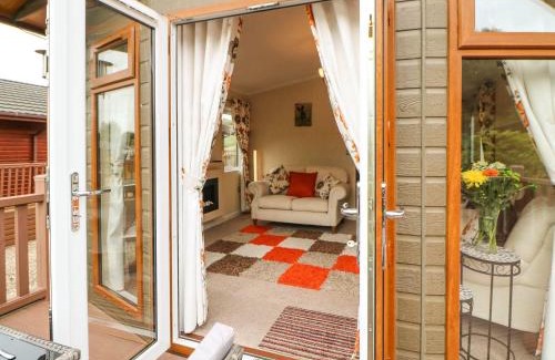 Tunstall House | 10 Poppy Lodge