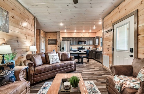 Sevierville Cabin | 10%SALE!/Indoor Pool/Pets/Arcades/Foosball/Basketball/Corn Hole/Quiet Community
