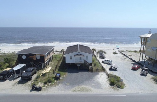 Long Beach House | 10 Sandy Toes
