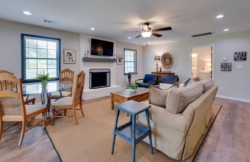 Fort Valley House | 100-Acre Fort Valley Rental w/ Private Lake!