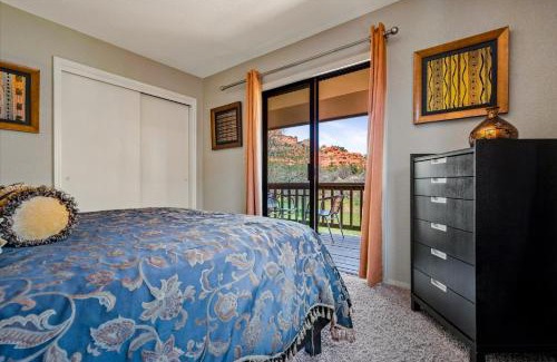 Oak Creek Apartment | 100 Bell RockCondo- ToroWeap condo