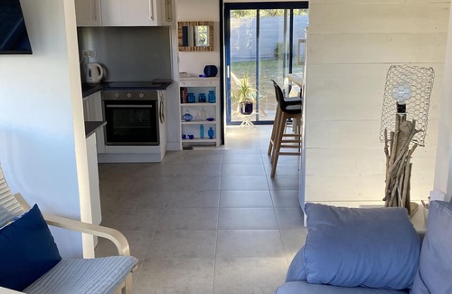 Lacanau-Ocean House | 100 m from the south beach, adorable renovated canaulaise house