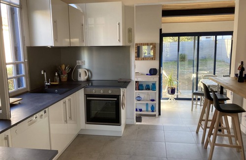 Lacanau-Ocean House | 100 m from the south beach, adorable renovated canaulaise house