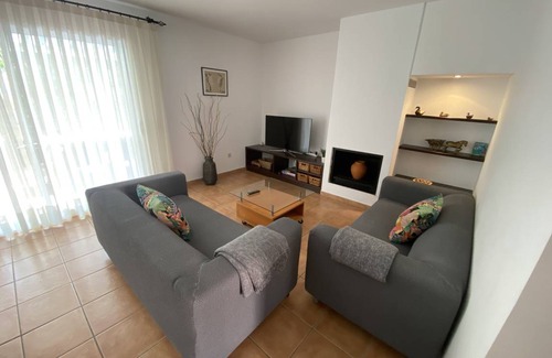 Mas Pinell House | 100 m² House ∙ 3 bedrooms ∙ 6 guests