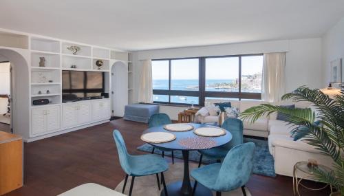 Patalavaca Apartment | 100 m2 Penthouse on the beach.