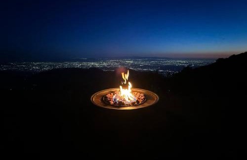 Crestline House | 100 Mile View-Fire Pit, Romantic, Peaceful, Private