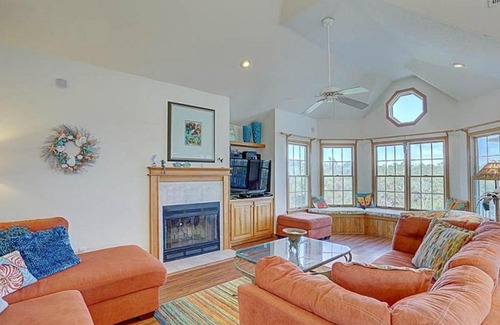 Ocean Hill House | 1001 - Mermaid Fantasy