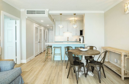 Galveston Condo | 1007 Whitewashed Harbor Residency