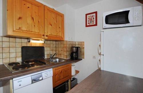 Le Bettaix Apartment | 100m from ski slopes, fitness, sauna, terrace, balcony, parking, tv, 72m², Les Menuires