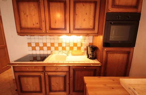 Bisanne 1500 Apartment | 100m from ski slopes, Ground floor, balcony, parking, tv, ski locker, 45m², Les Saisies