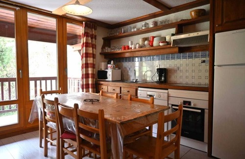Vallandry Apartment | 100m from ski slopes, 2nd floor, view mountain, balcony, tv, ski locker, 47m², Peisey-Vallandry