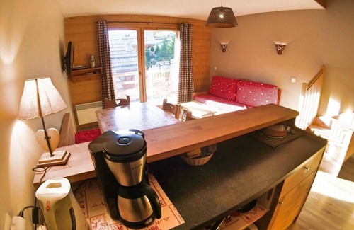 Les Claux Apartment | 100m from ski slopes, 6th floor, swimming pool, balcony, tv, 60m², Vars