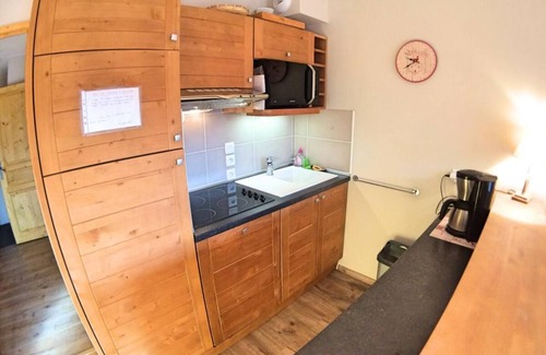 Les Claux Apartment | 100m from ski slopes, 6th floor, swimming pool, balcony, tv, 60m², Vars