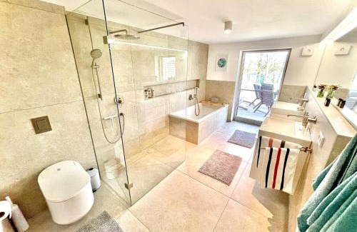 Caputh Apartment | 100m2 Fewo im Haus am See mit Garten bei Potsdam