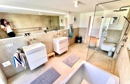 Caputh Apartment | 100m2 Fewo im Haus am See mit Garten bei Potsdam