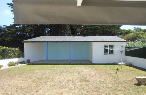 Ploemeur House | 100m² house with 480m² enclosed garden 200m from the sea