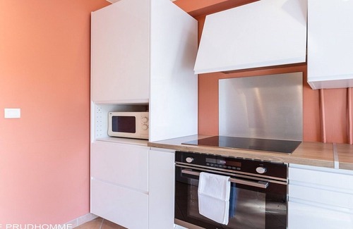 Val-de-Grace Apartment | 100M2 Located in the 5th arrondissement,just a stone's throw from rue Mouffetard