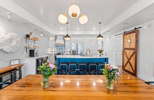 Sister Bay Condo | 101 | Luxury | Downtown Sister Bay
