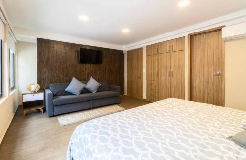 Historic Center House | 102 Centro 2Bdrm 2bath apt AC Rooftop