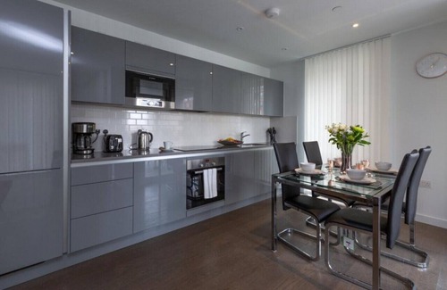 Walworth Apartment | 104 WH - Sophia Suite