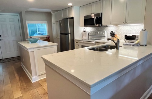 Shipyard Plantation Villa | 105 THE GREENS - TOTAL RENO-5 MIN. WALK TO BEACH-BEACH LOCKER & CHAIRS!