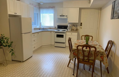Saanich East Apartment | #106 Gordon Head Rd - 2 Bed Gorgeous Garden Suite