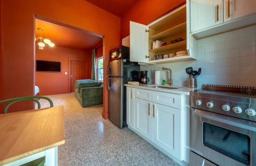 Bay Esplanade Apartment | 107 · ☀Pool✔ Kitchen✔ Beach✔ Self Checkin✔ Free Parking✔