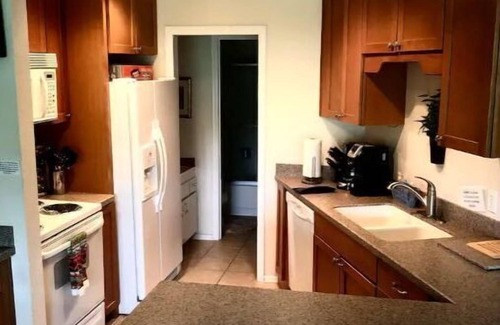 Quincy Condo | #108 Condo near large pool & shuttle to Gorge Amp-book separately